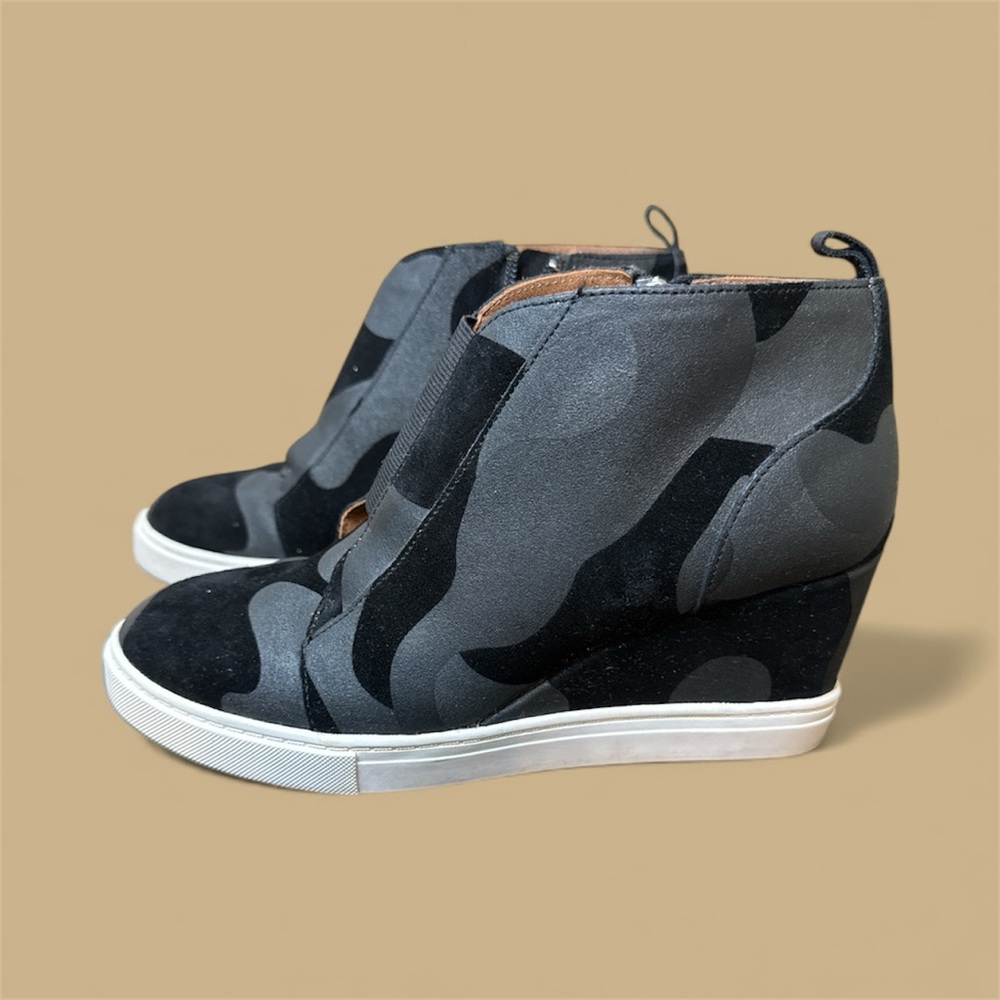 Paolo Black and Gray Wedge Sneakers